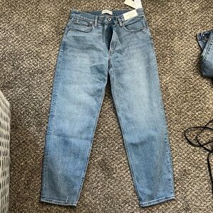 NWT Abercrombie The Mom Jean
